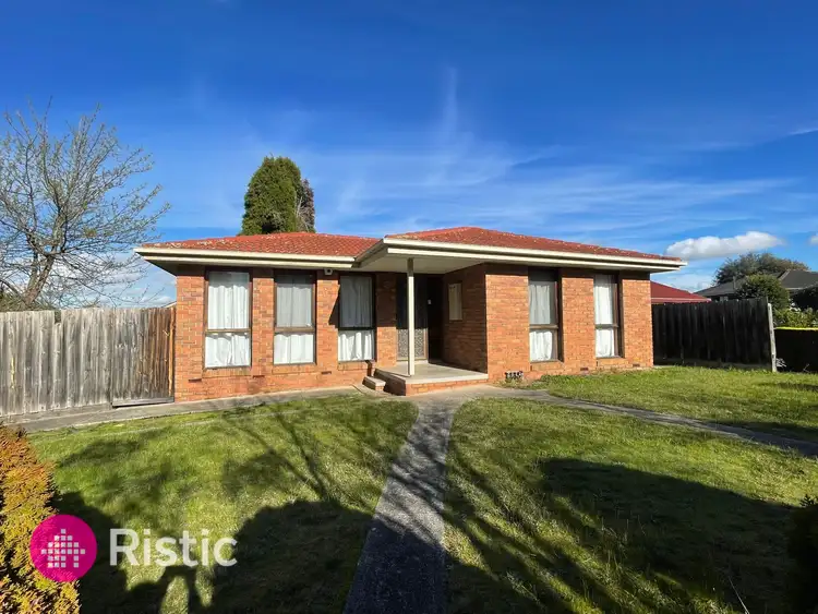 1 Lewis Close, Mill Park VIC 3082
