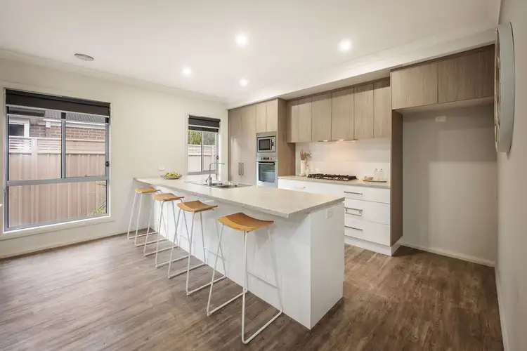 Sixth view of Homely house listing, 10 Clarendon Avenue, Wodonga VIC 3690
