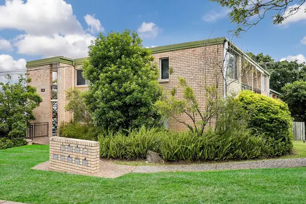 2/53 Clarence Road, Indooroopilly QLD 4068