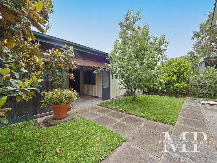 102 Fourth Avenue, Rosebud VIC 3939