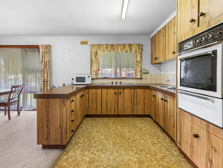 Third view of Homely unit listing, 1/13 Alexandra Parade, Hamilton VIC 3300