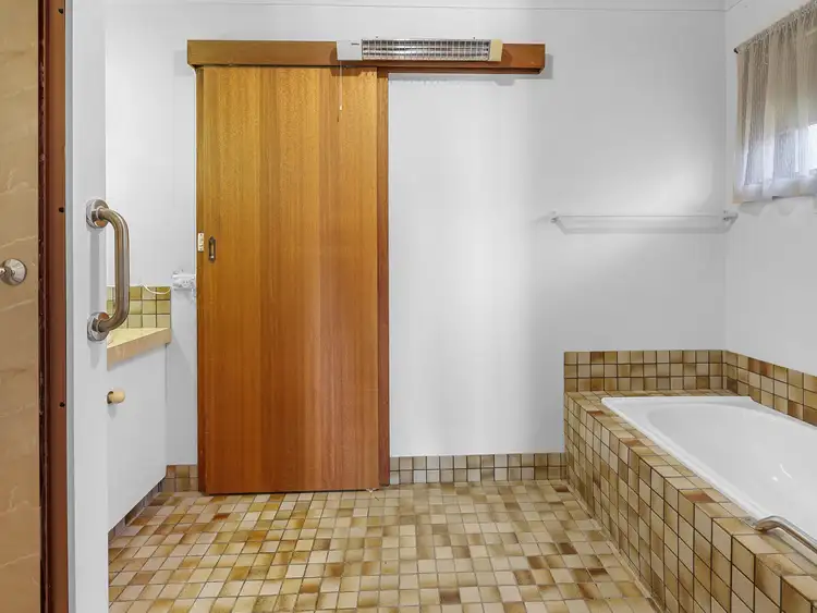 Sixth view of Homely unit listing, 1/13 Alexandra Parade, Hamilton VIC 3300