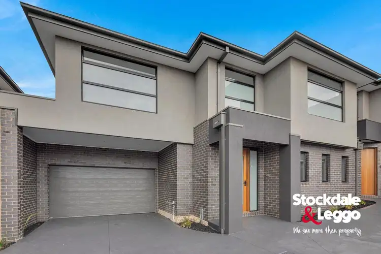2/16 Inverie Court, Greenvale VIC 3059