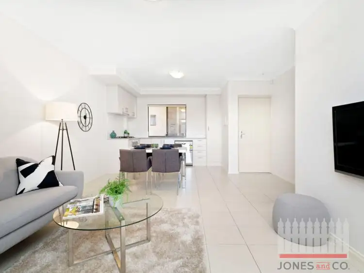 4/88 Moreing Street, Redcliffe WA 6104