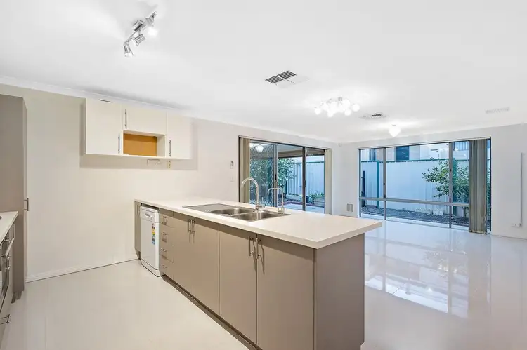 Seventh view of Homely house listing, 5/39 Hale Road, Forrestfield WA 6058