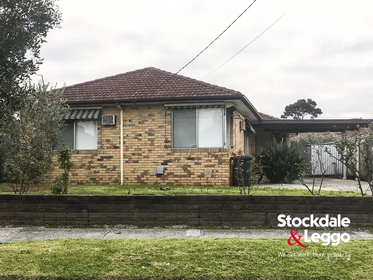12 Hall Road, Gladstone Park VIC 3043