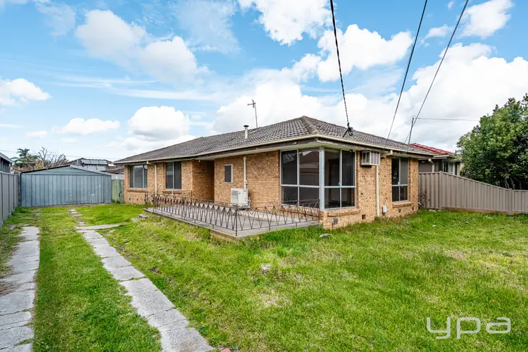11 Koonalda Road, Gladstone Park VIC 3043