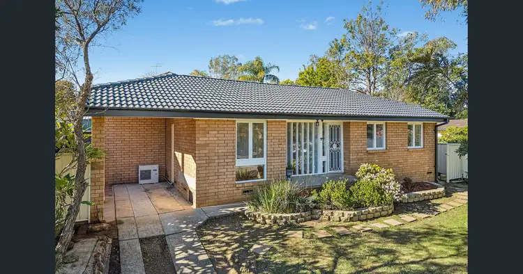 10 Bangalla Avenue, Bradbury NSW 2560