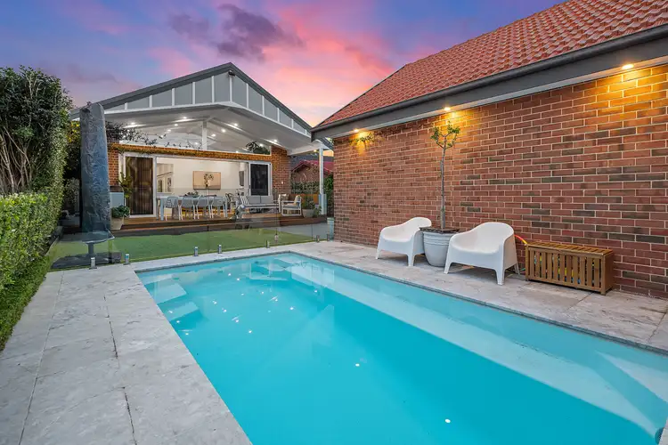 1 Warrah Street, Hamilton East NSW 2303