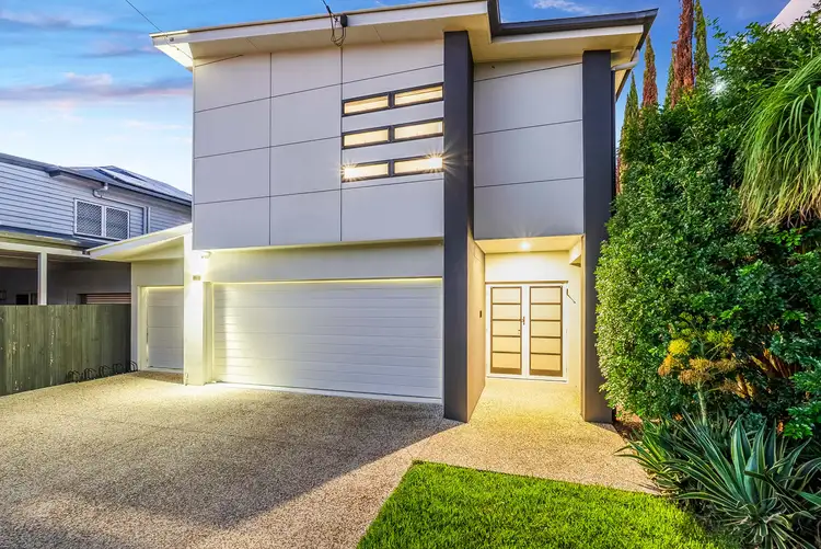 34 Rock Street, Scarborough QLD 4020