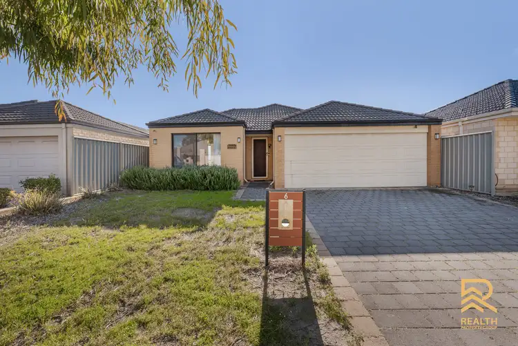 6 Blacksmith Street, Queens Park WA 6107