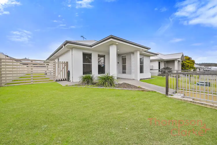 12 Chapell Street, North Rothbury NSW 2335