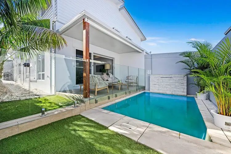 Third view of Homely semi-detached listing, 2/196 Cypress Terrace, Palm Beach QLD 4221