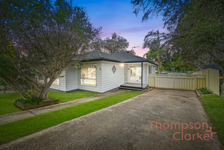 5 Unicomb Close, Rutherford NSW 2320