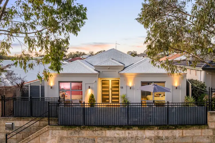 11 Lambeth Circle, Wellard WA 6170