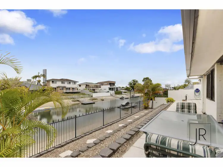 10 Summerland Key, Broadbeach Waters QLD 4218