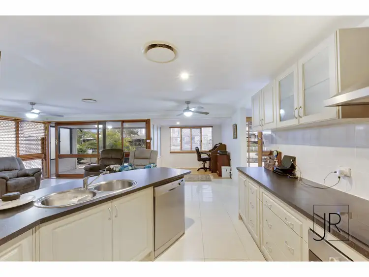 Fifth view of Homely house listing, 10 Summerland Key, Broadbeach Waters QLD 4218