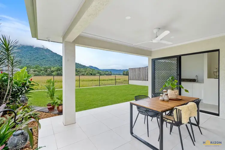 9 Pebble Cove, Redlynch QLD 4870