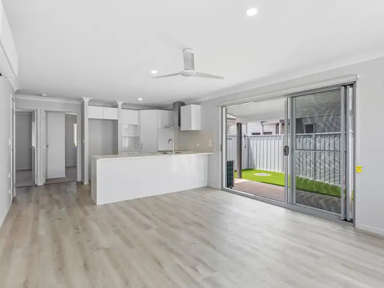 Fourth view of Homely semi-detached listing, 6/7 Paul Street, Kallangur QLD 4503