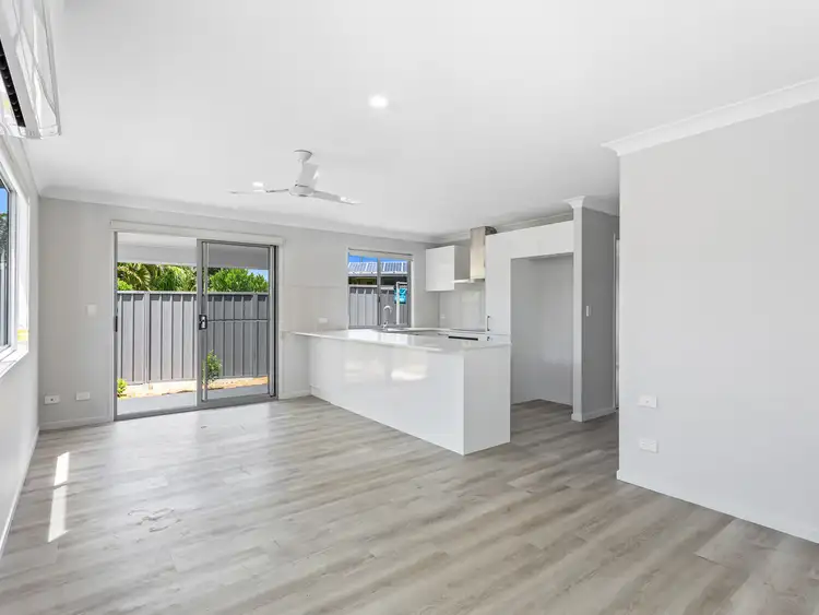 Fifth view of Homely semi-detached listing, 6/7 Paul Street, Kallangur QLD 4503