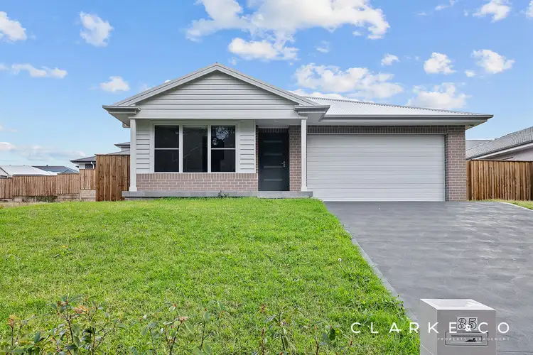 Main view of Homely house listing, 35 Ellipse Circuit, Chisholm NSW 2322