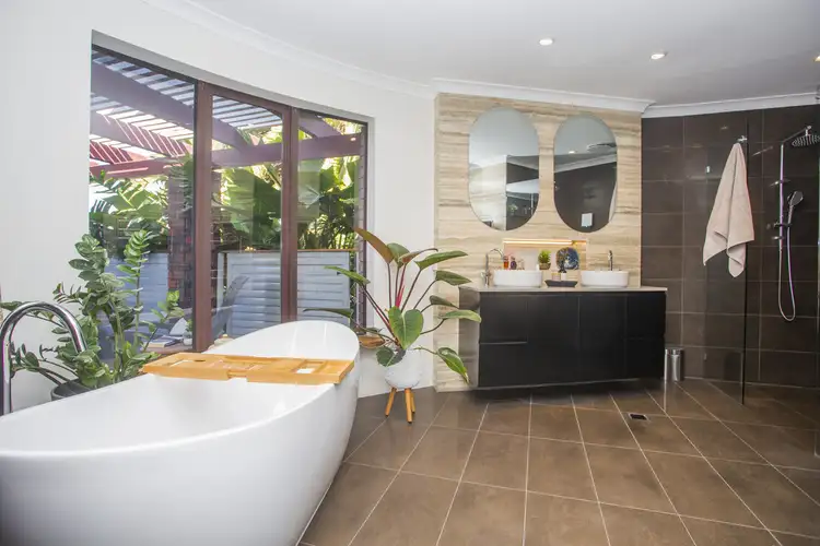 Fifth view of Homely house listing, 10 Maynard Way, Karrinyup WA 6018