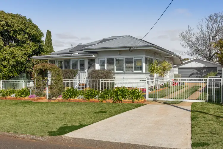 2A Lendrum Street, Newtown QLD 4350