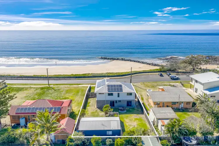 65 Sea Esplanade, Burnett Heads QLD 4670