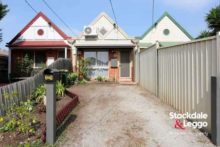 9 Sherwood Street