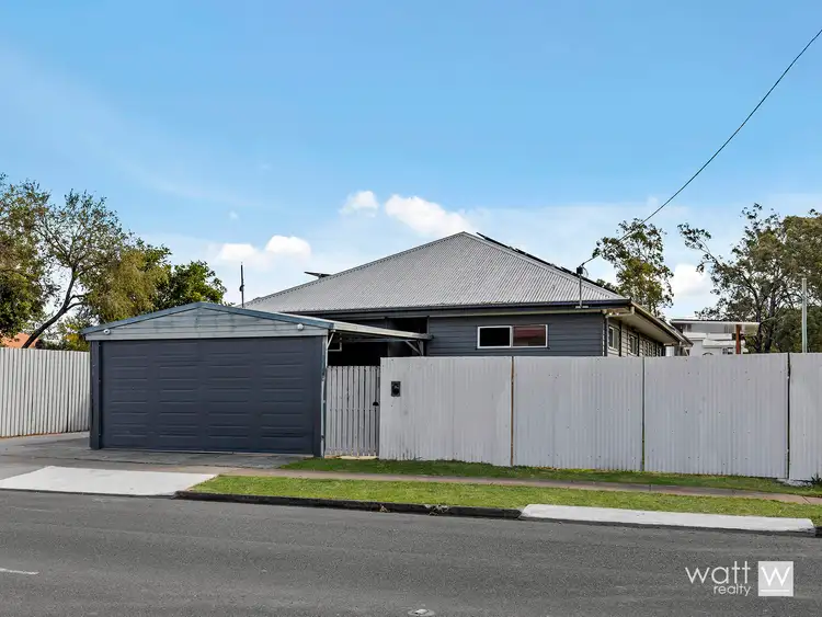 6 Groth Road