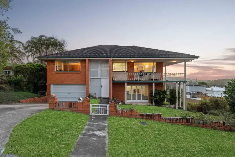 53 Kneale Street, Holland Park West QLD 4121