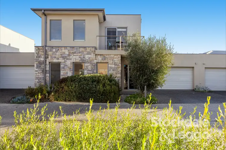 1553 Point Nepean Road