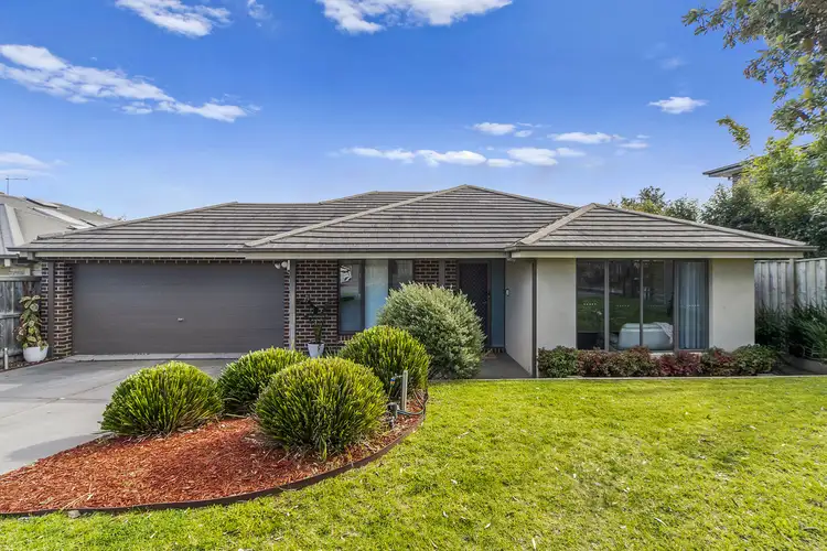 8 Rhone Grove, Skye VIC 3977