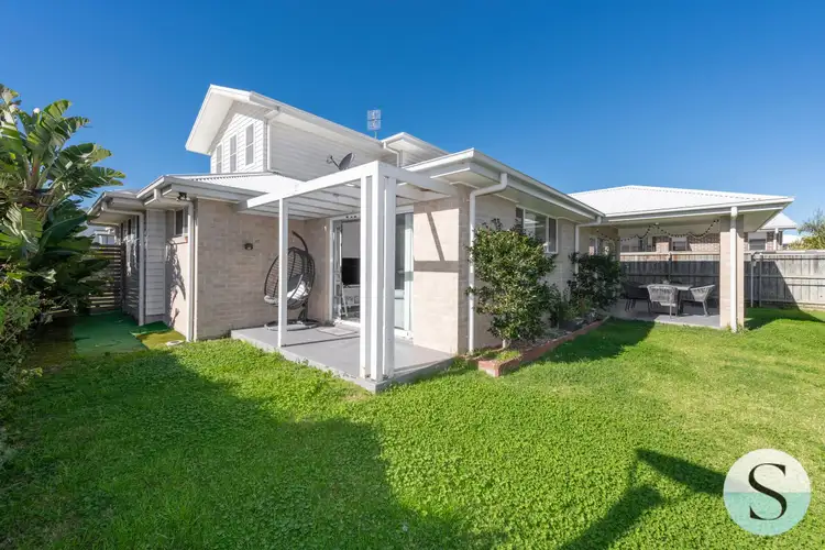15 Village Grove, Caves Beach NSW 2281