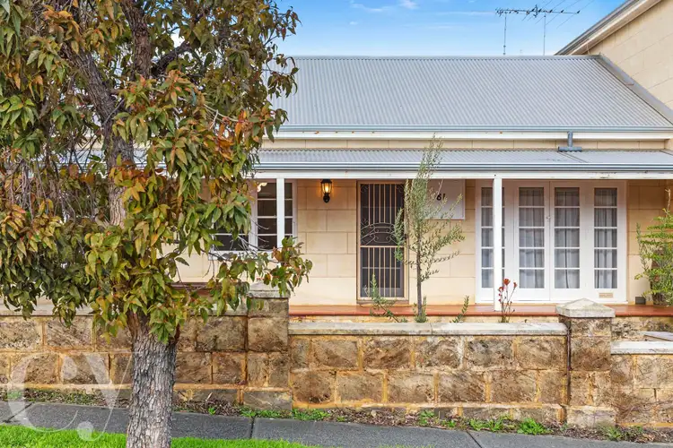 81 South Street, Beaconsfield WA 6162