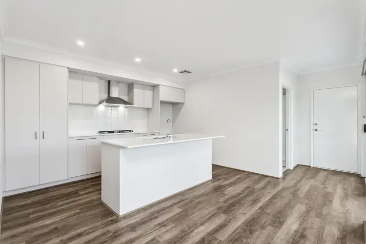 16 Toro Street, Caversham WA 6055