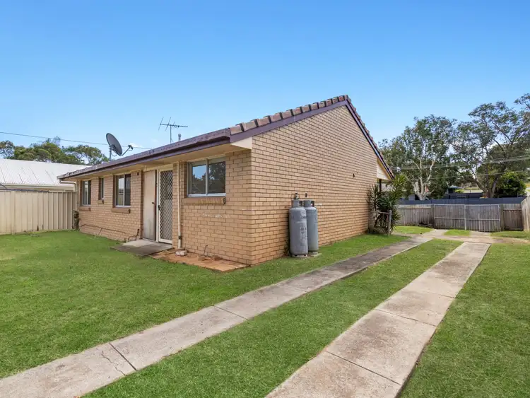 48 & 48A Russell Drive