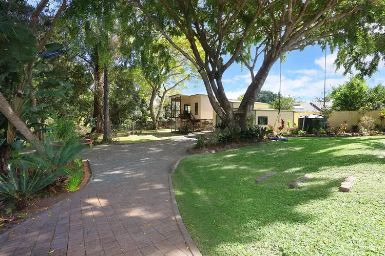 15 Bartlett Avenue, Nerang QLD 4211