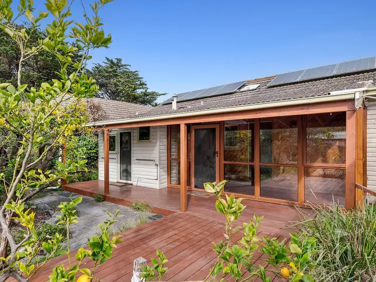 32 Strachans Road, Mornington VIC 3931