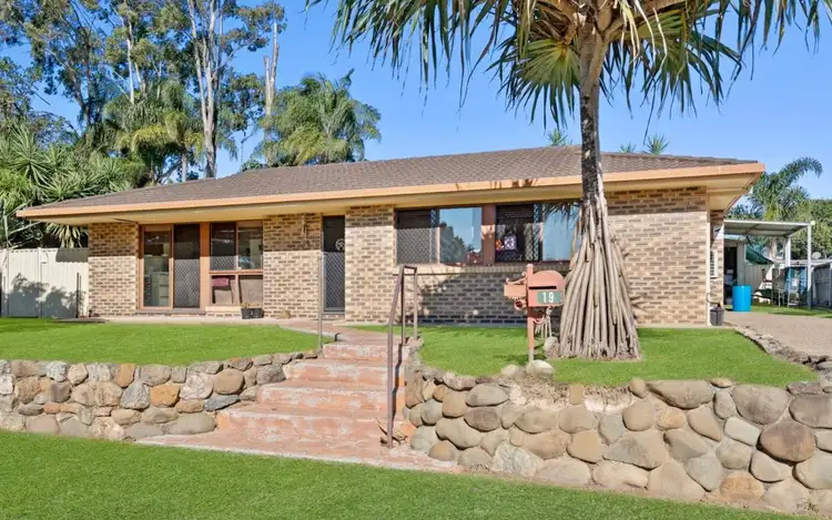 19 Magnolia Parade, Victoria Point QLD 4165