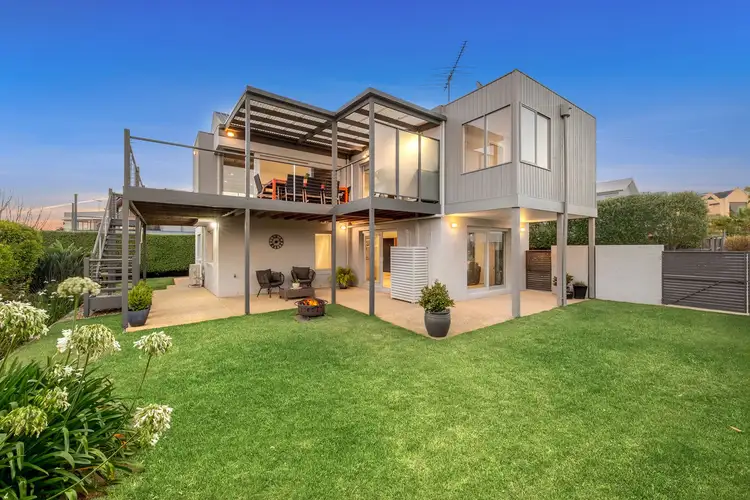 10 Banksia Close