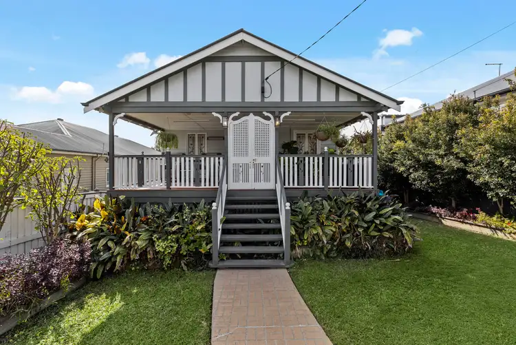 138 Macrossan Avenue