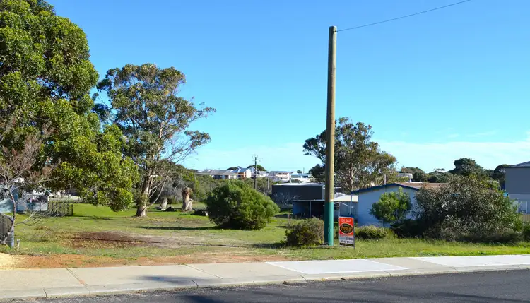 32 Bennett Street, Bremer Bay WA 6338