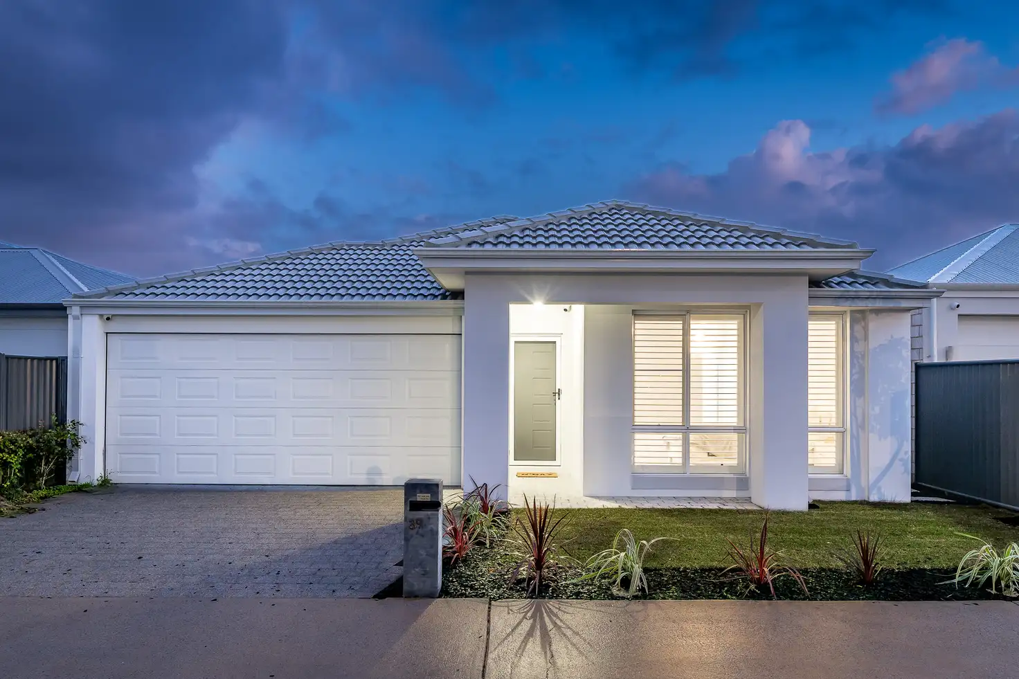 Main view of Homely house listing, 39 Vitrinella Avenue, Jindalee WA 6036