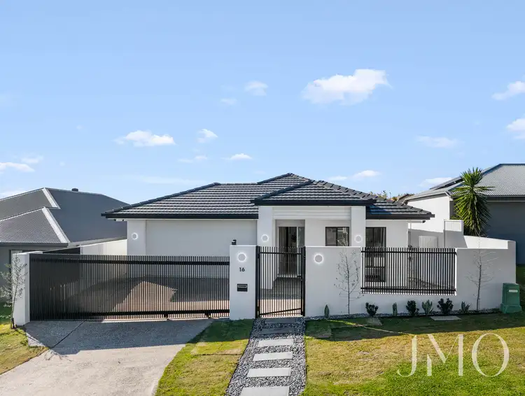 16 Arrowsmith Crescent, Ormeau Hills QLD 4208