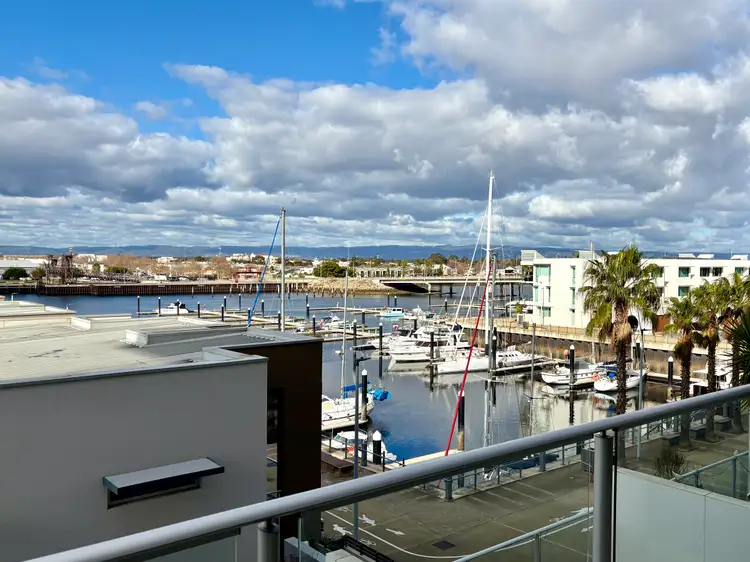301/2-6 Pilla Avenue, New Port SA 5015