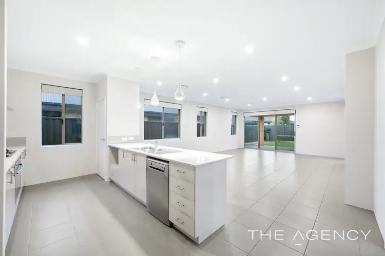 Seventh view of Homely house listing, 10 Wintergreen Crescent, Treeby WA 6164