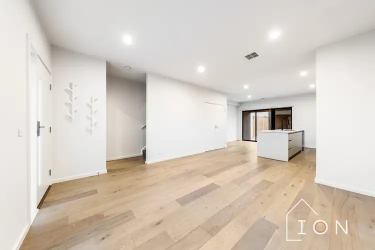 Fifth view of Homely house listing, 7 Clifford Walk, Cranbourne South VIC 3977