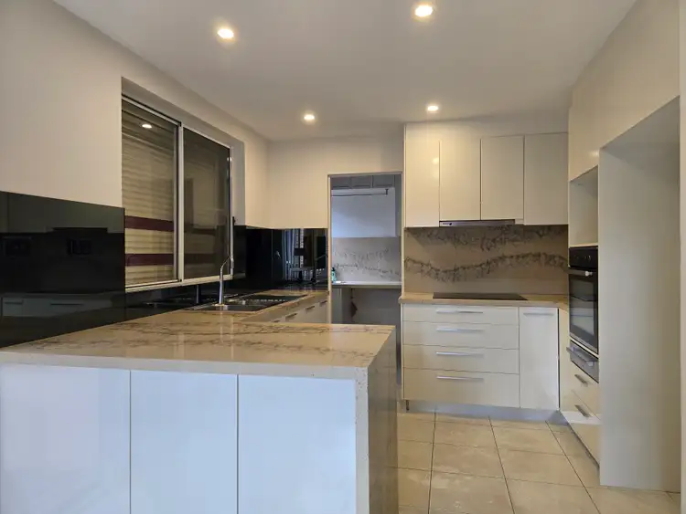 3/30-32 Albion Street, Roselands NSW 2196