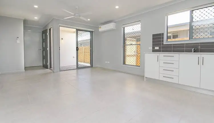 Third view of Homely semi-detached listing, 2/26 Chestnut Crescent, Caloundra West QLD 4551